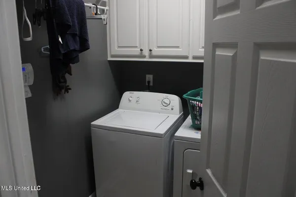 $2,400 | 100 Navajo Circle, Clinton, MS 39056