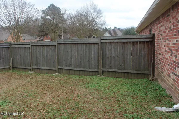 $2,400 | 100 Navajo Circle, Clinton, MS 39056