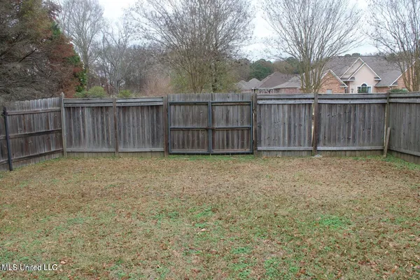 $2,400 | 100 Navajo Circle, Clinton, MS 39056