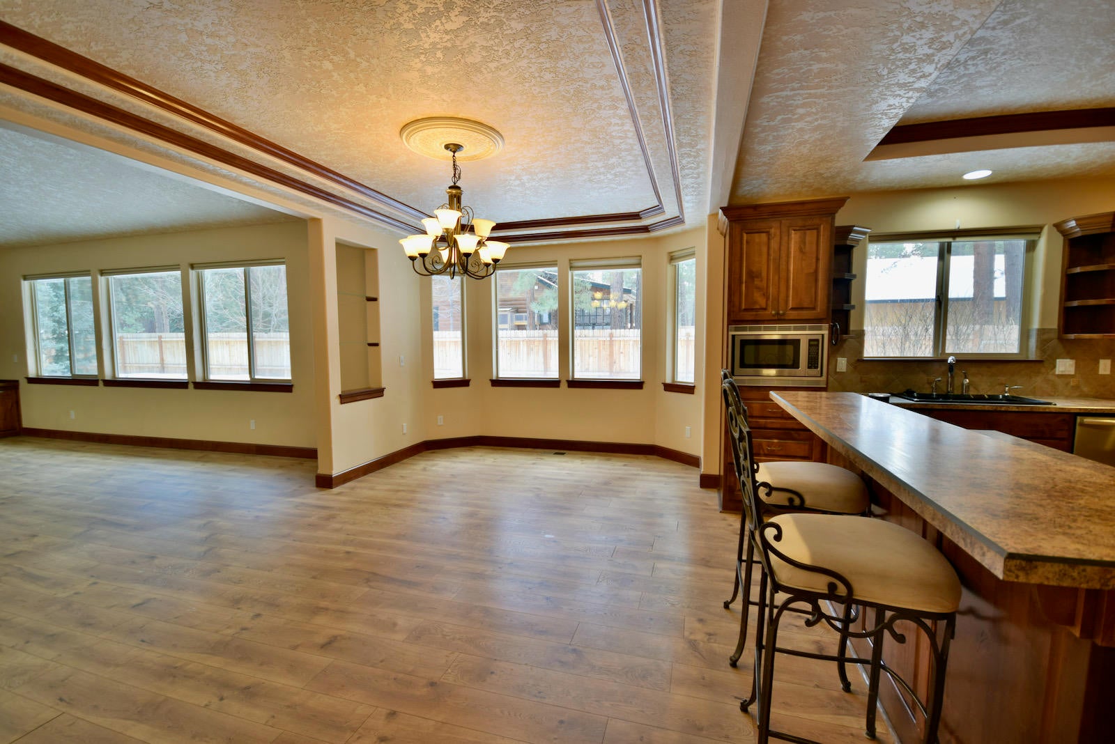 59985 Navajo Road Bend, OR 97702 - Photo 9 of 43 DSC_0004