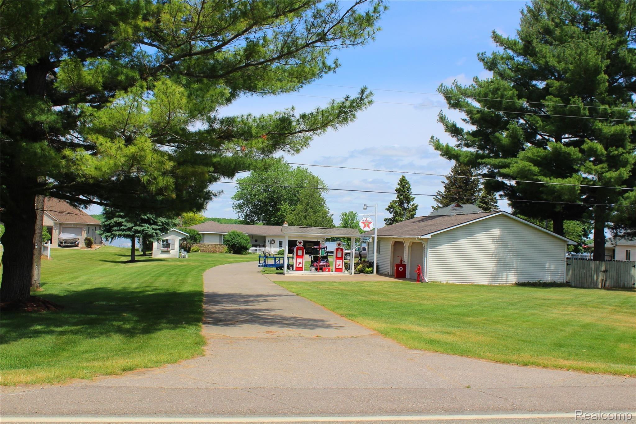 5836 Stanley Road Columbiaville, MI 48421 - Photo 1 of 60 IMG_5862.JPG