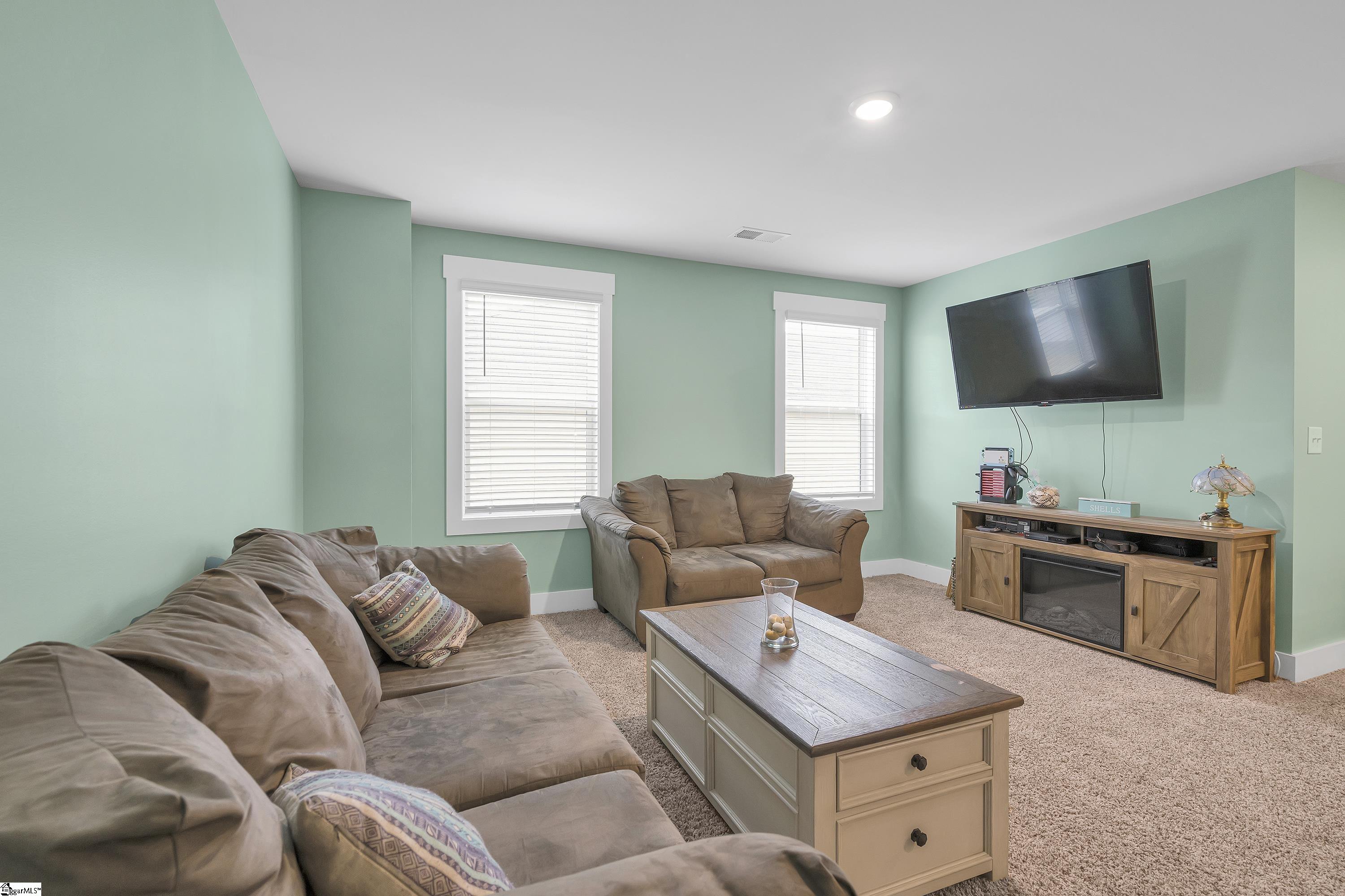 127 Pewter Circle Simpsonville, SC 29680 - Photo 6 of 15