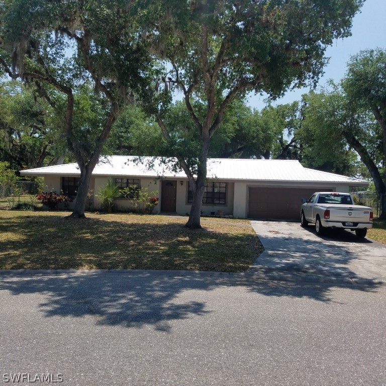 4510 Springview Circle LaBelle, FL 33935 - Photo 1 of 16 Gallery Image 1