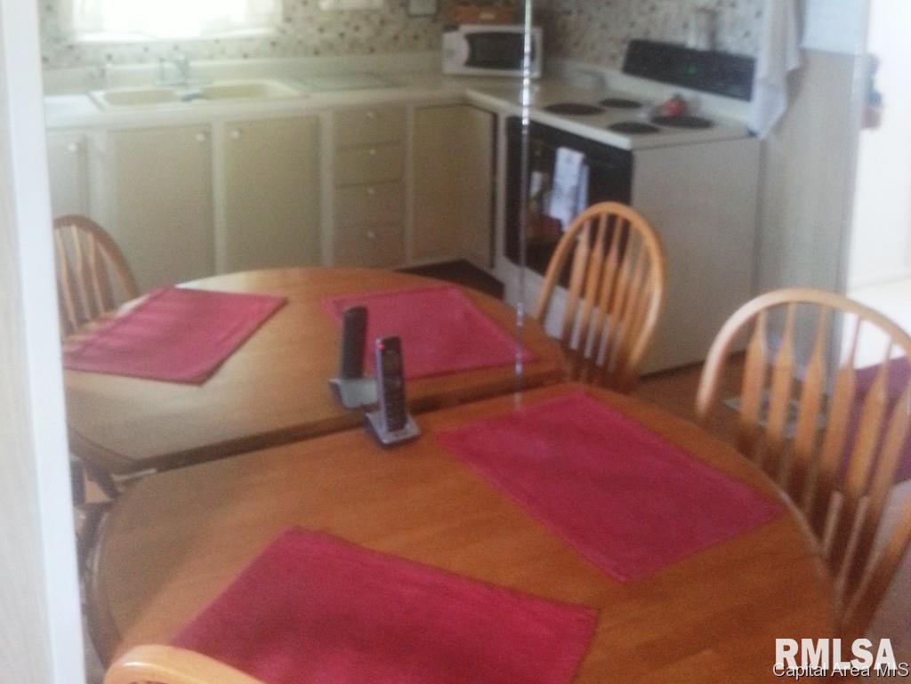 2201 East Reservoir Street Springfield, IL 62702 - Photo 10 of 20