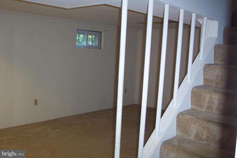 135 Ritchie Avenue Silver Spring, MD 20910 - Photo 9 of 12 Recreation Room