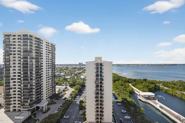 $869,000 | 4200 North Ocean Drive, Unit 11804, Singer Island, FL 33404