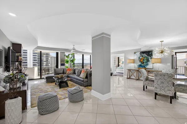 $869,000 | 4200 North Ocean Drive, Unit 11804, Singer Island, FL 33404