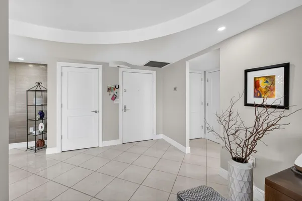 $869,000 | 4200 North Ocean Drive, Unit 11804, Singer Island, FL 33404