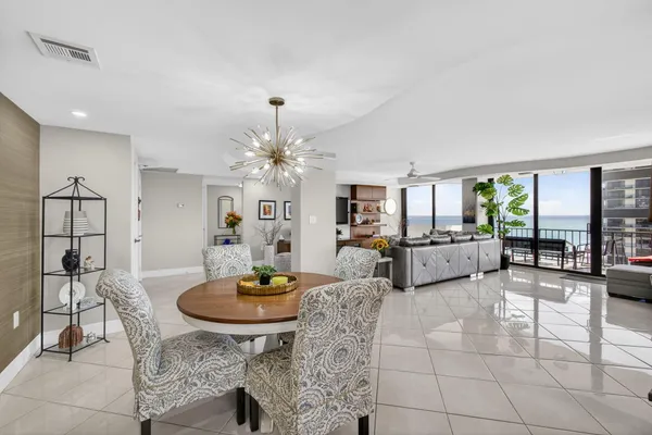 $869,000 | 4200 North Ocean Drive, Unit 11804, Singer Island, FL 33404