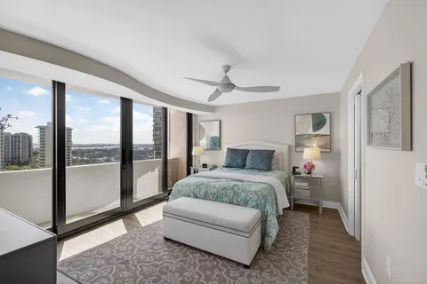 $869,000 | 4200 North Ocean Drive, Unit 11804, Singer Island, FL 33404