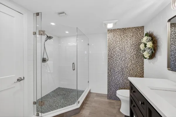 $869,000 | 4200 North Ocean Drive, Unit 11804, Singer Island, FL 33404