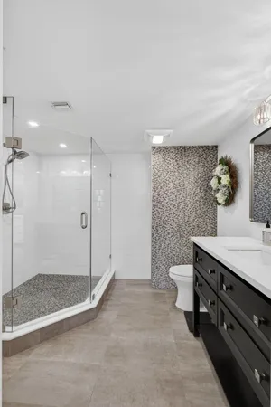 $869,000 | 4200 North Ocean Drive, Unit 11804, Singer Island, FL 33404