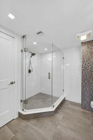 $869,000 | 4200 North Ocean Drive, Unit 11804, Singer Island, FL 33404