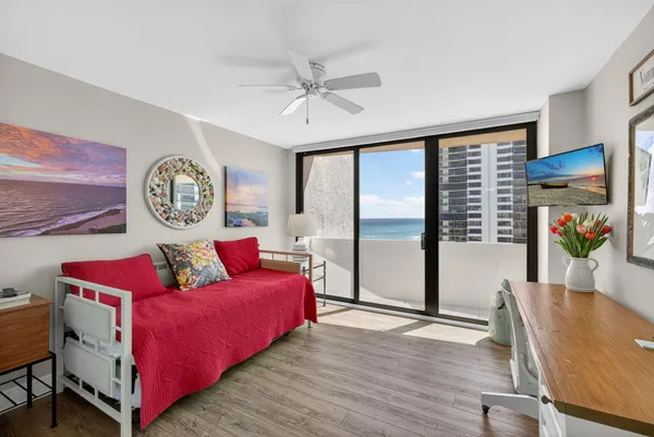 $869,000 | 4200 North Ocean Drive, Unit 11804, Singer Island, FL 33404