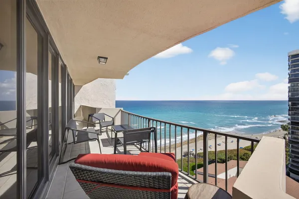 $869,000 | 4200 North Ocean Drive, Unit 11804, Singer Island, FL 33404
