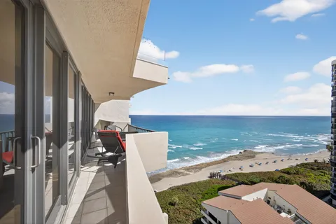 $869,000 | 4200 North Ocean Drive, Unit 11804, Singer Island, FL 33404
