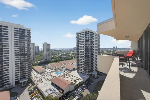 $869,000 | 4200 North Ocean Drive, Unit 11804, Singer Island, FL 33404