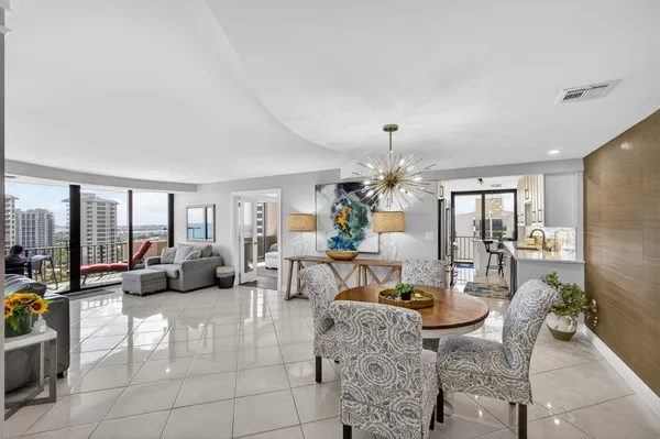 $869,000 | 4200 North Ocean Drive, Unit 11804, Singer Island, FL 33404