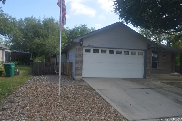 $315,000 | 14847 Lytle Somerset Street, Lytle, TX 78052