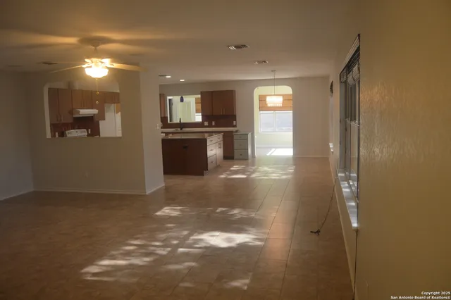 $325,000 | 14847 Lytle Somerset Street, Lytle, TX 78052