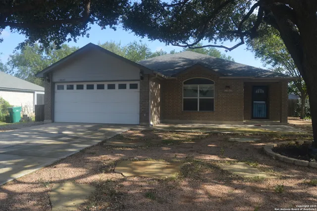 $325,000 | 14847 Lytle Somerset Street, Lytle, TX 78052