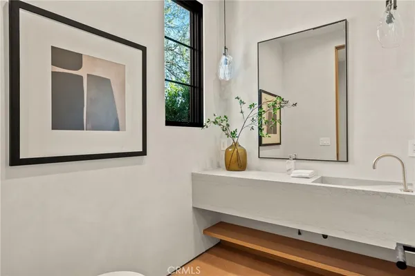 $20,000 | 4245 Bellaire Avenue, Studio City, CA 91604