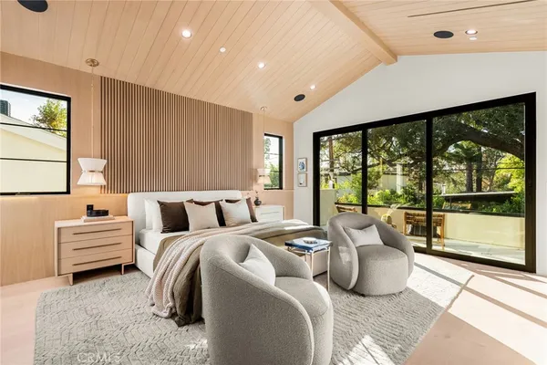 $20,000 | 4245 Bellaire Avenue, Studio City, CA 91604