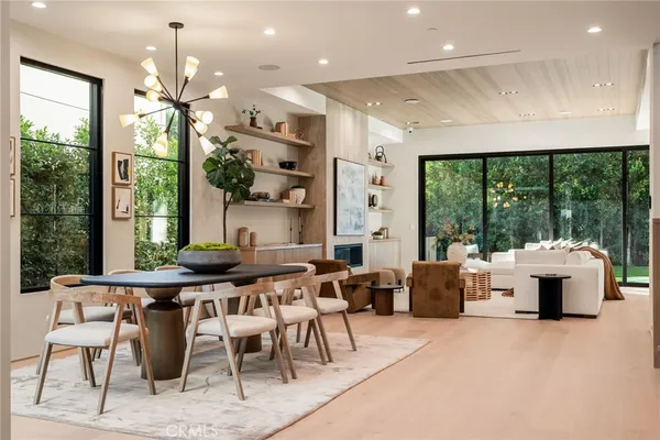 $20,000 | 4245 Bellaire Avenue, Studio City, CA 91604