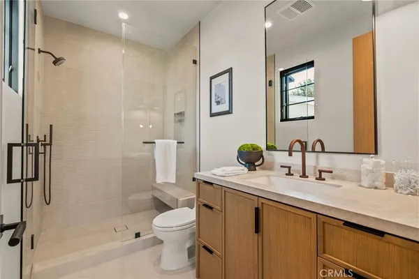 $20,000 | 4245 Bellaire Avenue, Studio City, CA 91604