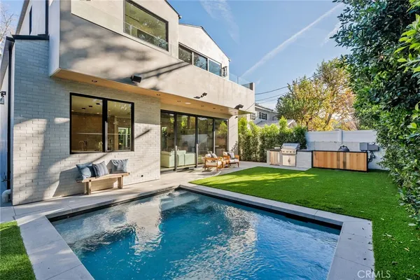 $20,000 | 4245 Bellaire Avenue, Studio City, CA 91604