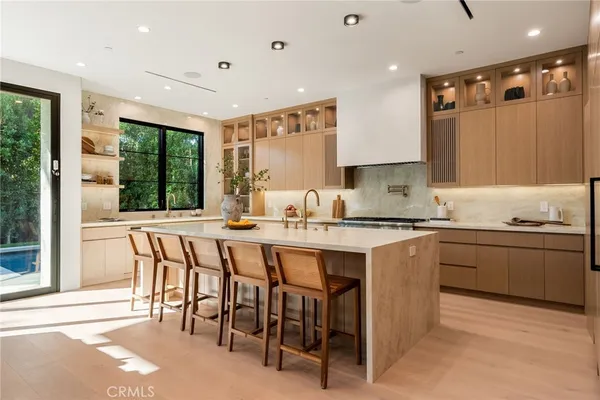 $20,000 | 4245 Bellaire Avenue, Studio City, CA 91604