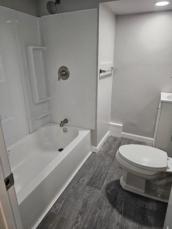 800 Davol Street, Unit 1 Fall River, MA 02720 - Photo 8 of 14 a bathroom with a toilet and a bathtub