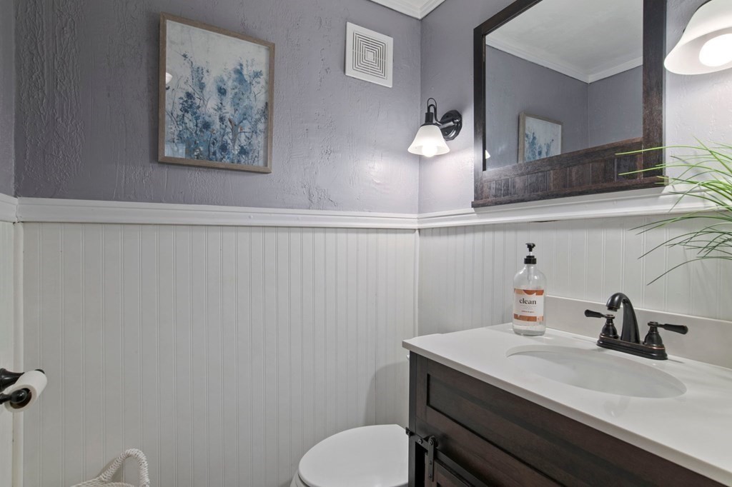 228 Burbank Road Longmeadow, MA 01106 - Photo 18 of 42 Gallery Image 18