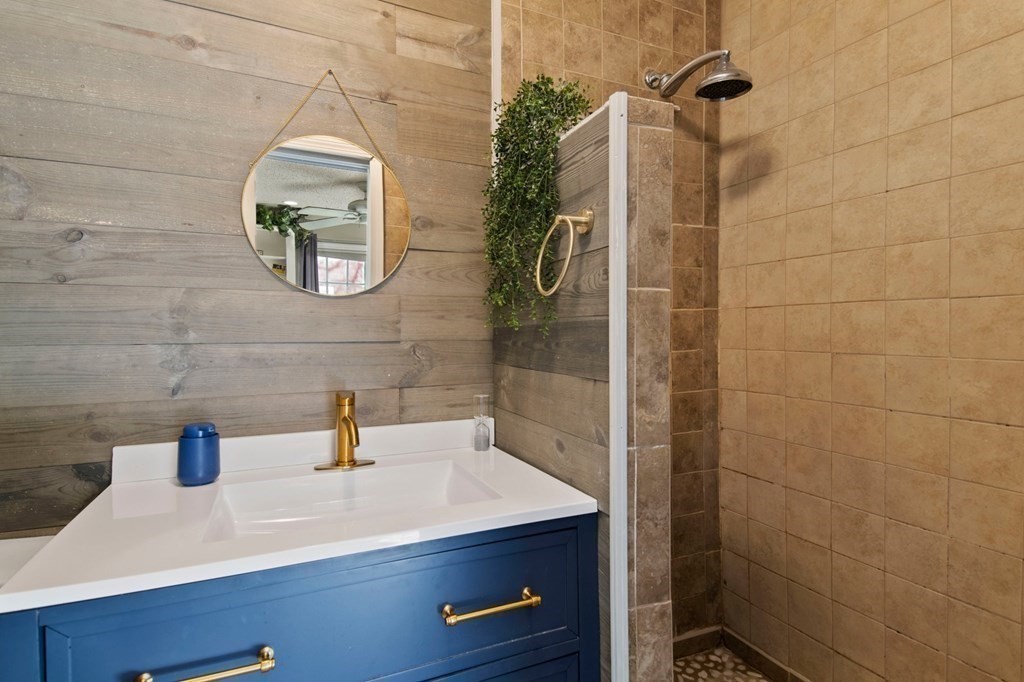 228 Burbank Road Longmeadow, MA 01106 - Photo 33 of 42 Gallery Image 33