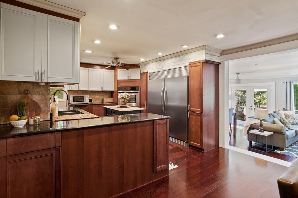 228 Burbank Road Longmeadow, MA 01106 - Photo 5 of 42 Gallery Image 5