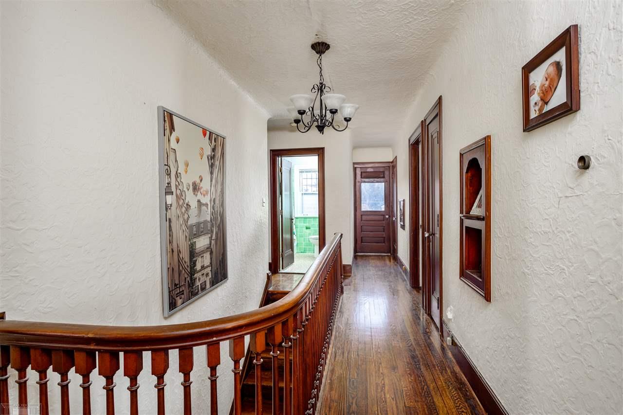 1428 Yorkshire Road Grosse Pointe, MI 48230 - Photo 34 of 45 50033517-36.JPG