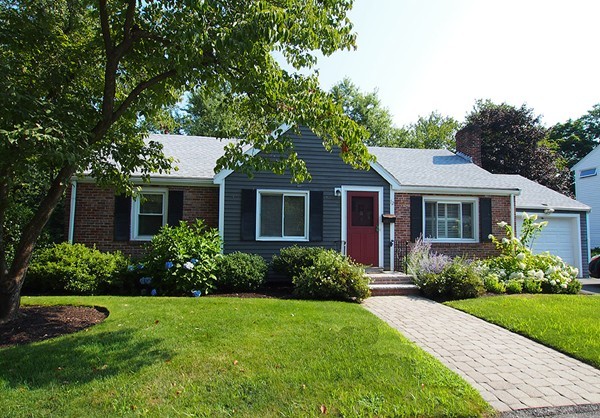 12 May Street Marblehead, MA 01945 - Photo 3 of 22