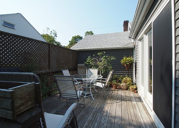 12 May Street Marblehead, MA 01945 - Photo 8 of 22