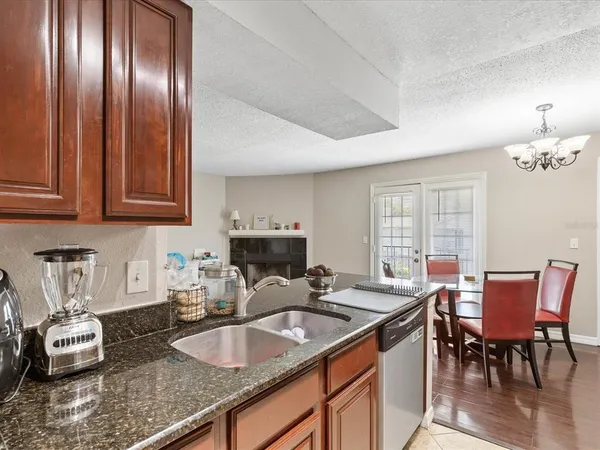 $284,900 | 2550 North Alafaya Trail, Unit 9201, Orlando, FL 32826