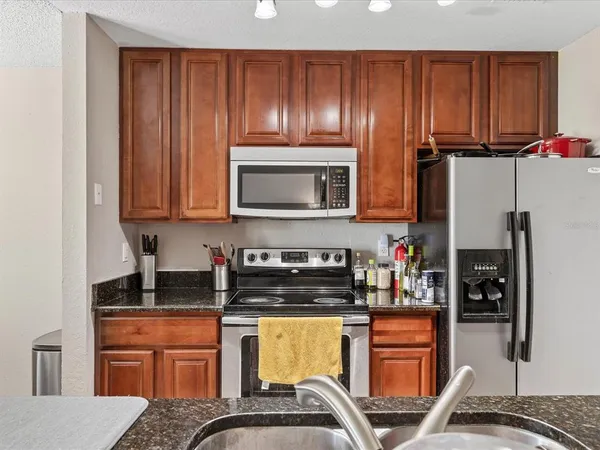 $284,900 | 2550 North Alafaya Trail, Unit 9201, Orlando, FL 32826