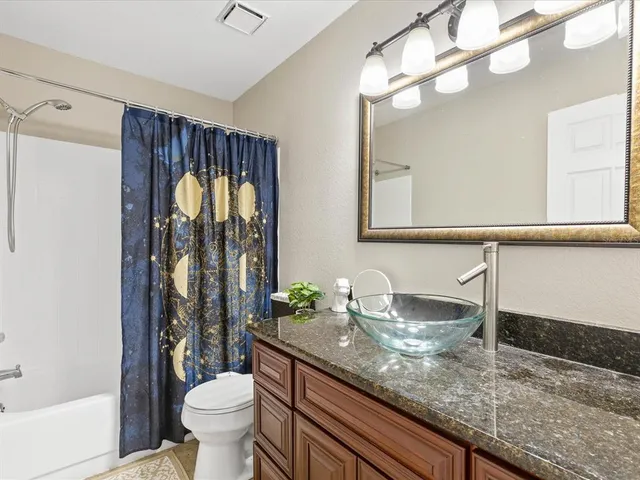 $290,000 | 2550 North Alafaya Trail, Unit 9201, Orlando, FL 32826