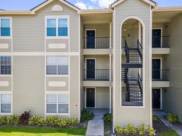 $284,900 | 2550 North Alafaya Trail, Unit 9201, Orlando, FL 32826