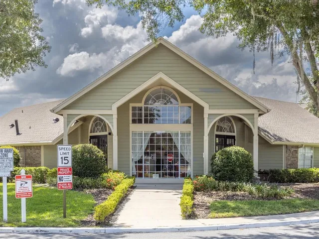 $290,000 | 2550 North Alafaya Trail, Unit 9201, Orlando, FL 32826