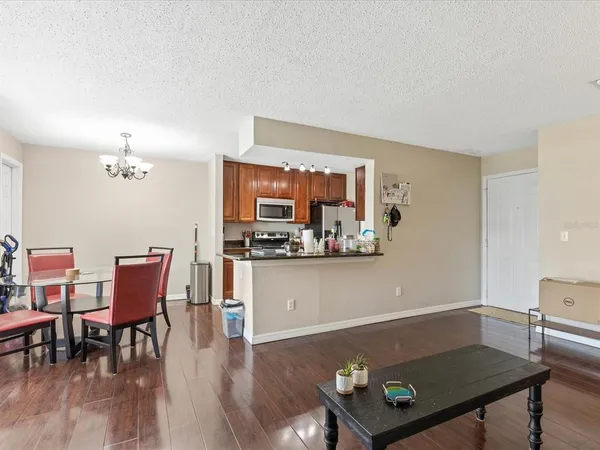 $284,900 | 2550 North Alafaya Trail, Unit 9201, Orlando, FL 32826