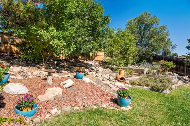 a picture of outdoor space