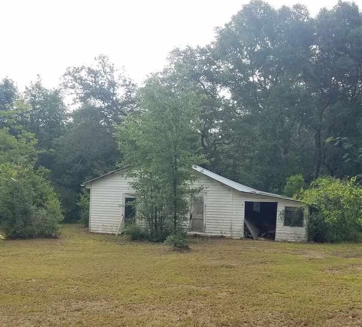 8600 Troy Drive Elberta, AL 36530 - Photo 12 of 18 Large shop