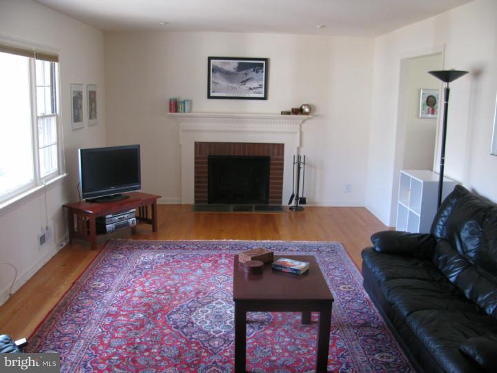 249 Riverside Drive Princeton, NJ 08540 - Photo 3 of 12