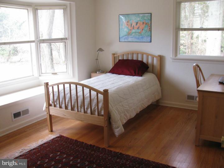 249 Riverside Drive Princeton, NJ 08540 - Photo 8 of 12