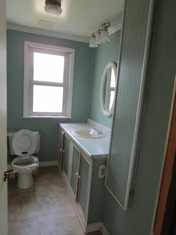 $305,000 | 786 Van Auken Street, Elmhurst, IL 60126