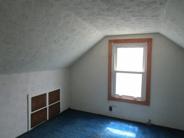 $305,000 | 786 Van Auken Street, Elmhurst, IL 60126